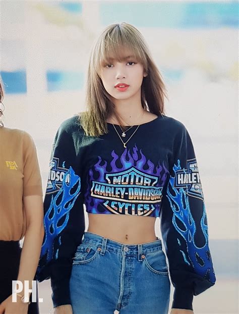 blackpink waist size|blackpink lisa body.